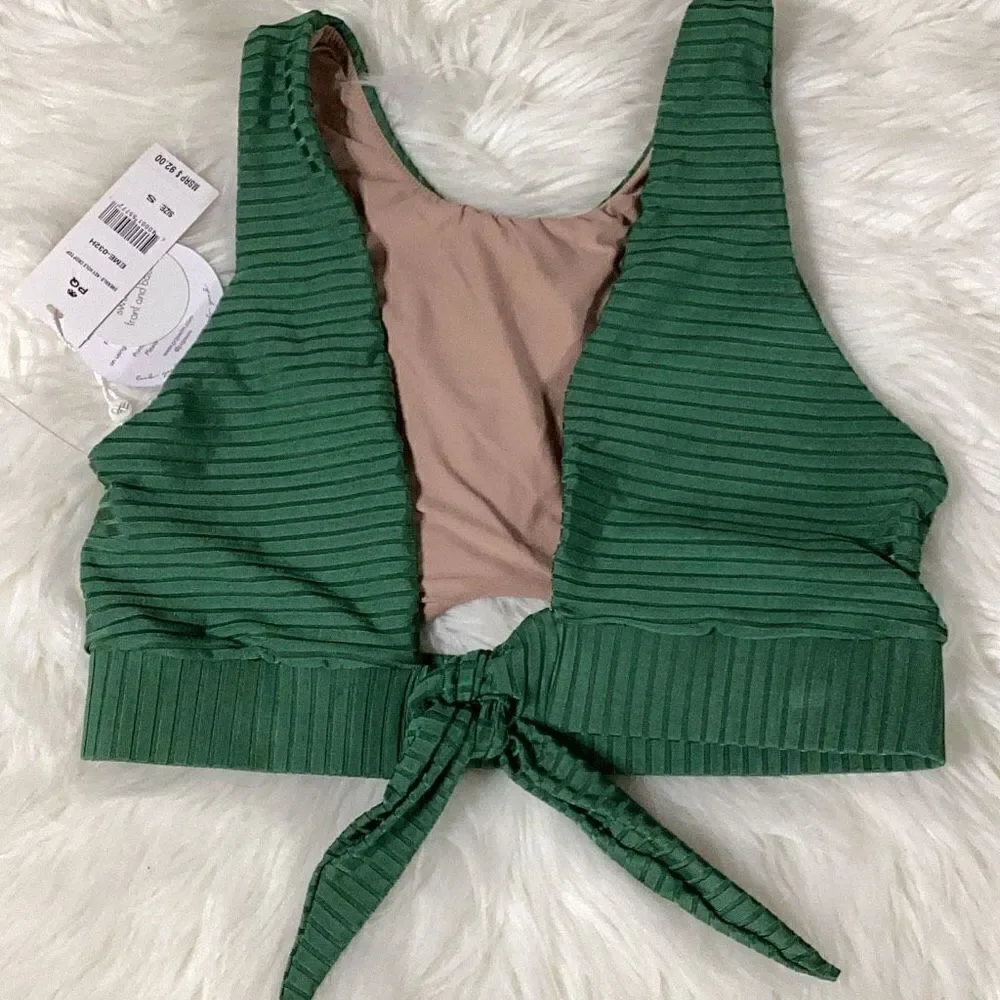 New. Emerald key hole crop top. Medium. Retails $92 - Picture 13 of 14